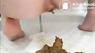 Girl poop - video 16