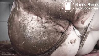 PANTY POOPING AND SMEARING