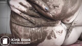 PANTY POOPING AND SMEARING