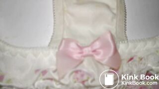 A LOVELY WHITE FLOWER PATTERN PANTY AFTER PLAYING DETAILED VEDIO.