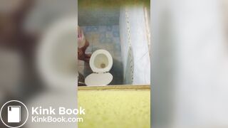 Girl poop thai