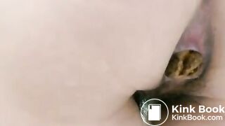 constipation girl - video 2