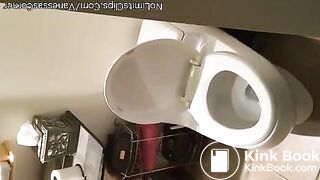 Girl fast poop