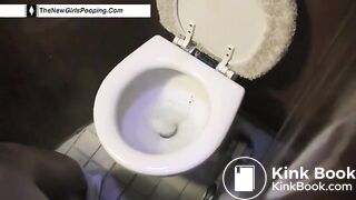 Hot girl pooping on toilet 4