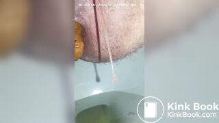 Wife peeing and shitting