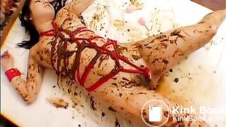 ...067 Hot Discharge Plays - Charming Shit-Girl Mania - Yuka Hanaizumi