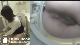 Japanese woman defecate long shit and masterbation