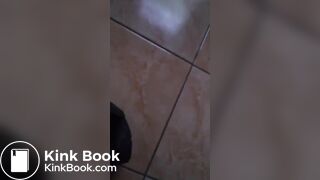 indo hijab shits in hand