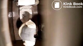 Toilet poop 凄い音
