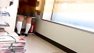 Japanese girl pooping40