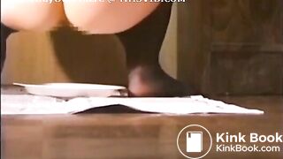Sexy pooping - video 285