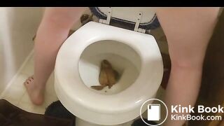 Sexy pooping - video 261