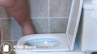 girl pooping 4 - video 2