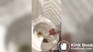 female with a gorgeous ass poos and pees