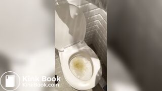 female with a gorgeous ass poos and pees