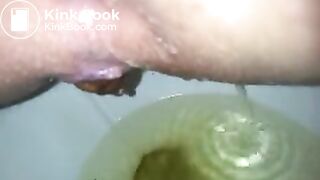 [RARE] Amateur Toilet Poop 6