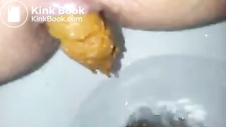 [RARE] Amateur Toilet Poop 10