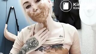 Public Toilet Scat Play - video 2