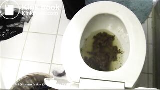 Beauty on toilet - video 2