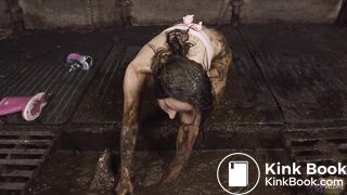 Girl pours shit over her chest and breasts