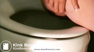 Girl Pooping - video 41