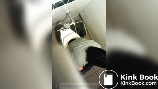 Spying a girl who Has Diarr