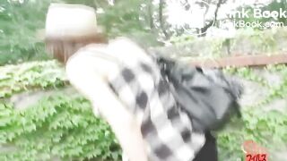 Japanese girl pooping at the outside - video 2