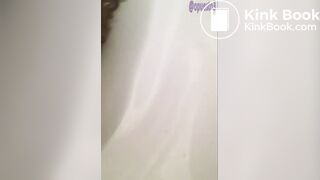 pooping and Gaping on the loo