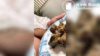 ebony scat - video 13