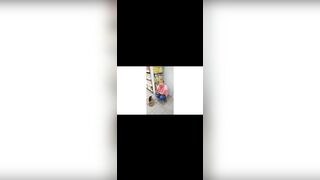 woman shit right in the supermarket