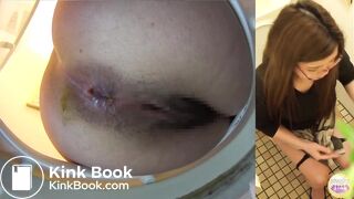 Japanese Girl great Pooping in toilet Restaurant