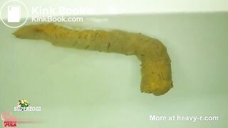 japanese girl shitting underwater