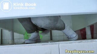 Girl pooping 3 - video 4