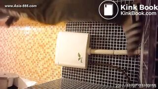 Chinese girls go to toilet 117