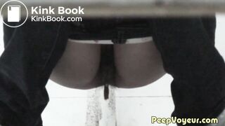 Girl pooping 2 - video 10