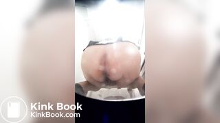 mature women squat toilet 38