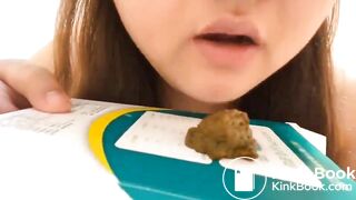 Asian BBW eats shit from a box