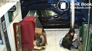 Cute Taiwanese Girl Caught Shitting on Sidewalk while Eating Ice cream