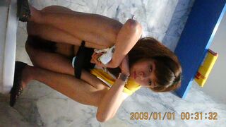 new thai girl univercity poop HD