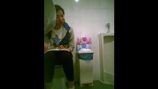 korean girl toilet pooping 3