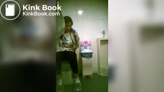 korean girl toilet pooping 3