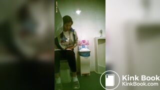 korean girl toilet pooping 3