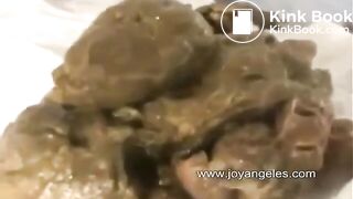 TWO SISTERS POOPING TOGETHER