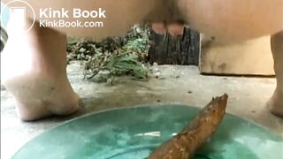 She pooping on a plate