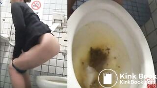 Girl has diarrhea in public toilet two times