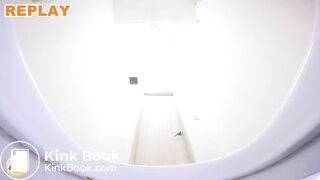 Mature Japanese shiting her panties