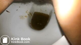 Slut explodes in the bathroom