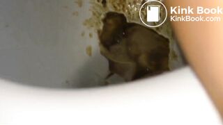 Slut explodes in the bathroom