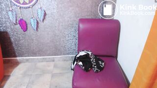 Chubby Girl Tastes Her Ass