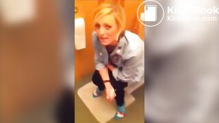 Pretty girl farts and poops on bog